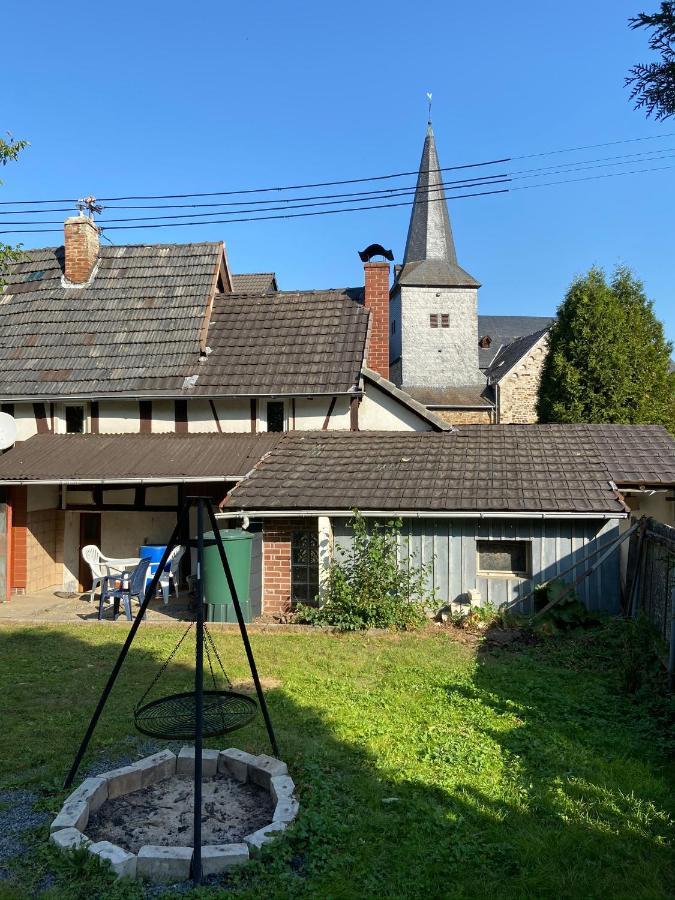 فيلا 300 Jahre Altes Renoviertes Fachwerkhaus Peterslahr المظهر الخارجي الصورة